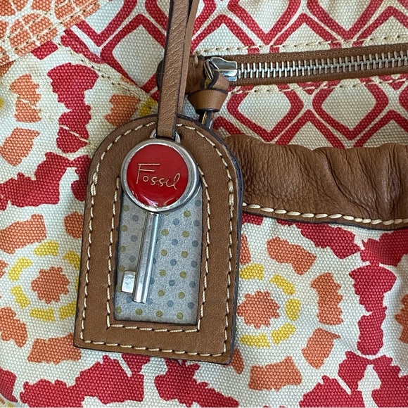 FOSSIL Vintage Leather Canvas Geometric Tote Shoulder Bag Boho Casual Key Charm - Picture 2 of 10